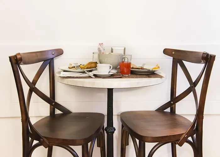 Bed & Breakfast Domus Trevi 4*