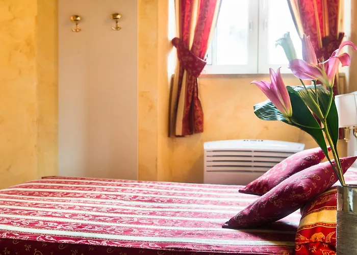 Domus Trevi Bed & Breakfast Rome