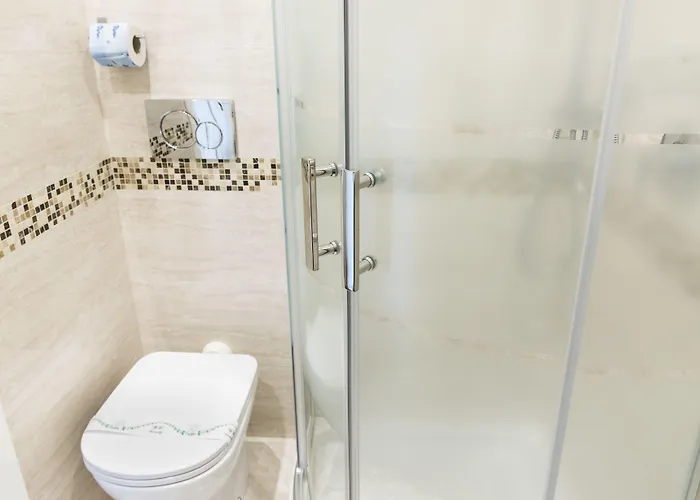 לינה וארוחת בוקר Domus Trevi 4*