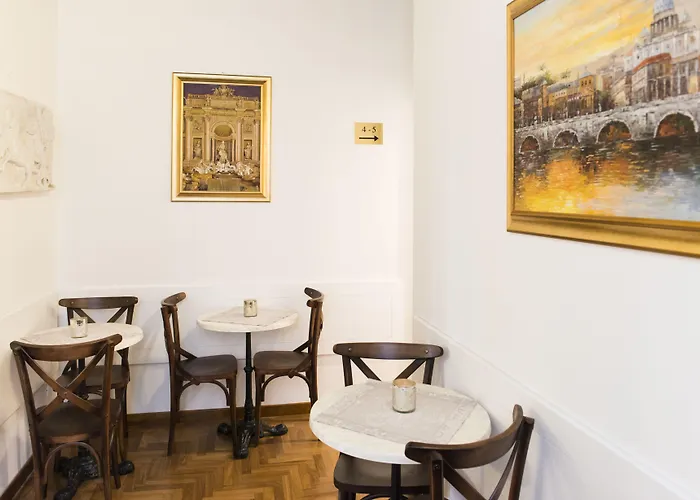 לינה וארוחת בוקר Domus Trevi