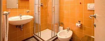 לינה וארוחת בוקר Domus Trevi רומא