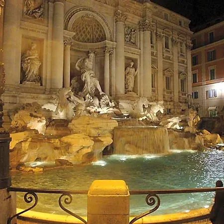 Domus Trevi فندق مبيت وإفطار 4*