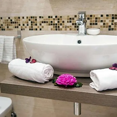 Domus Trevi فندق مبيت وإفطار