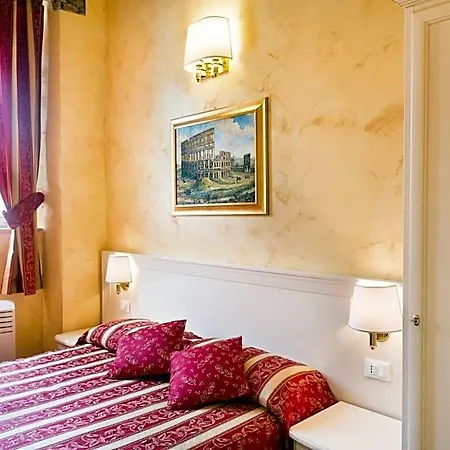 Domus Trevi 4*