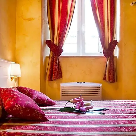 Bed & Breakfast Domus Trevi Roma