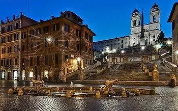 לינה וארוחת בוקר Domus Trevi 3*
