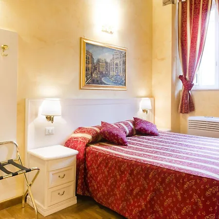 Domus Trevi לינה וארוחת בוקר
