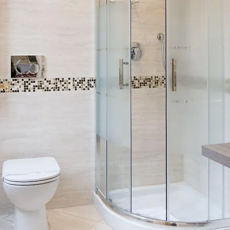 Domus Trevi Couette-café 4*