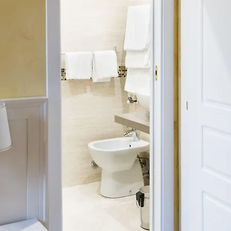 Domus Trevi Bed & Breakfast Rom