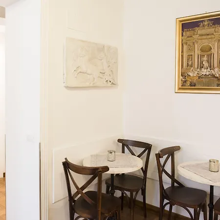 Domus Trevi Bed & Breakfast