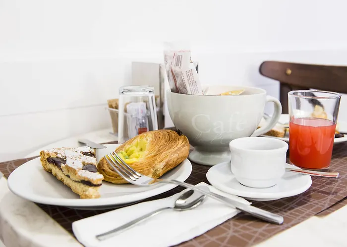 도무스 트레비 4*